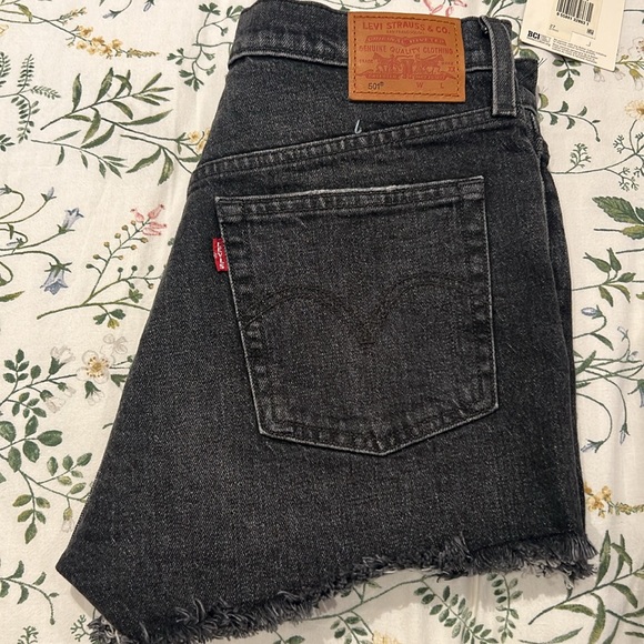 Levi’s 501 - Picture 2 of 2
